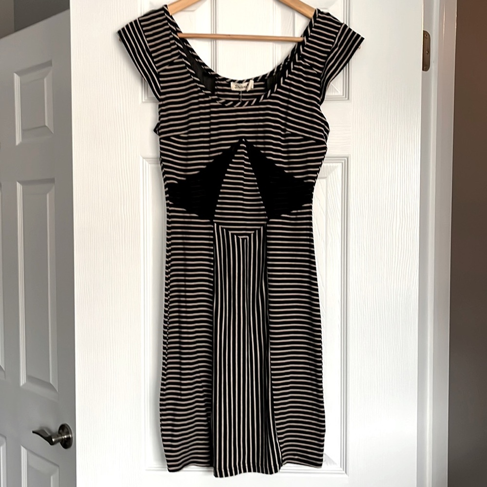 Black/white with mesh detailing dress